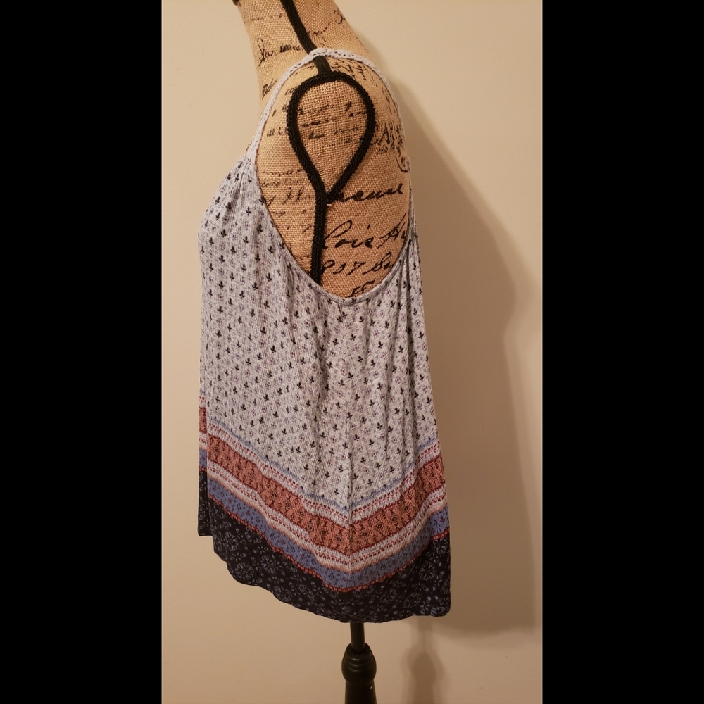 TORRID TOP - Picture 3 of 7